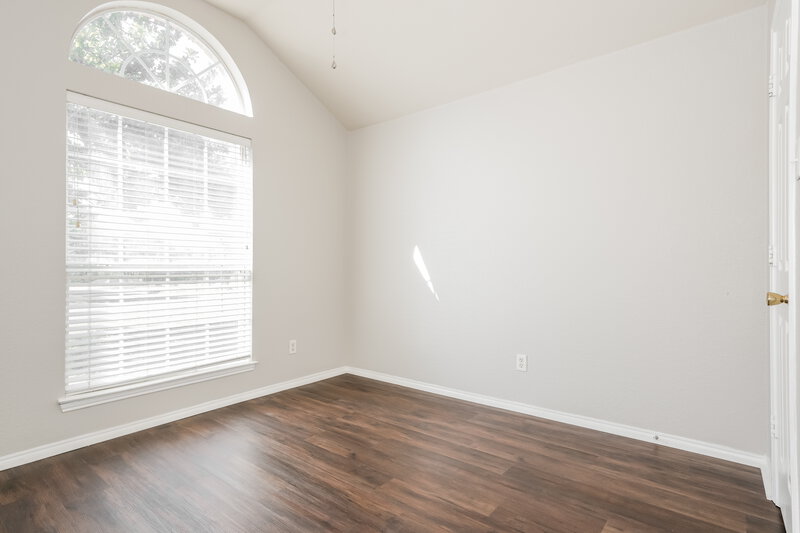 2,060/Mo, 501 Thistle Meade Cir Burleson, TX 76028 Bedroom View