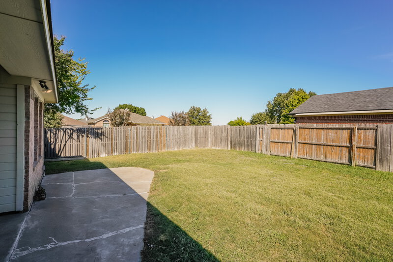 2,060/Mo, 501 Thistle Meade Cir Burleson, TX 76028 Rear View 2
