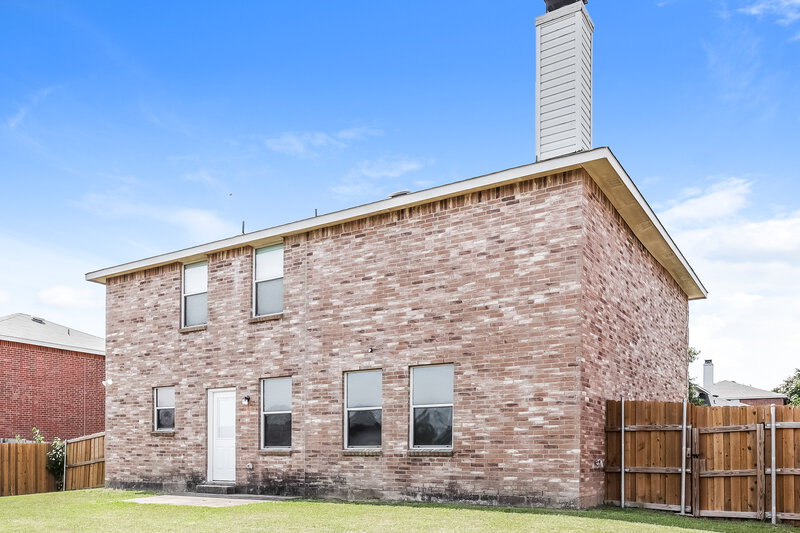 2,320/Mo, 1222 Wisdom Dr Cedar Hill, TX 75104 Rear View 2