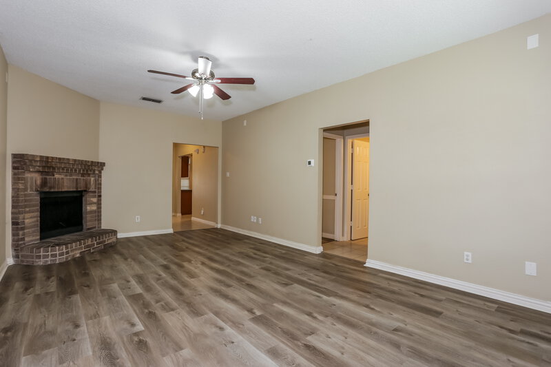 2,110/Mo, 4837 Fishhook Ct Saginaw, TX 76179 Living Room View 3