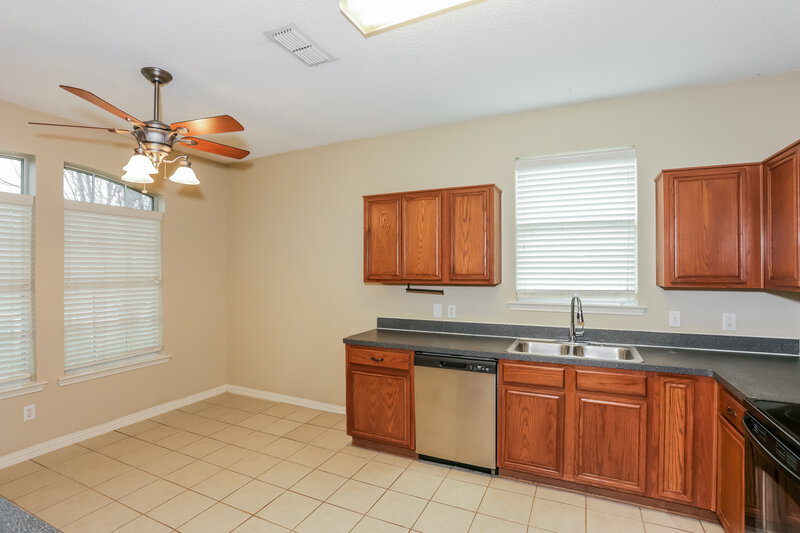 2,110/Mo, 4837 Fishhook Ct Saginaw, TX 76179 Kitchen View 2