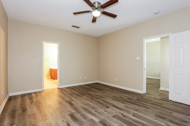 2,110/Mo, 4837 Fishhook Ct Saginaw, TX 76179 Main Bedroom View