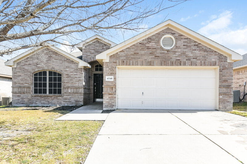 2,250/Mo, 6548 Fitzgerald St Fort Worth, TX 76179 External View