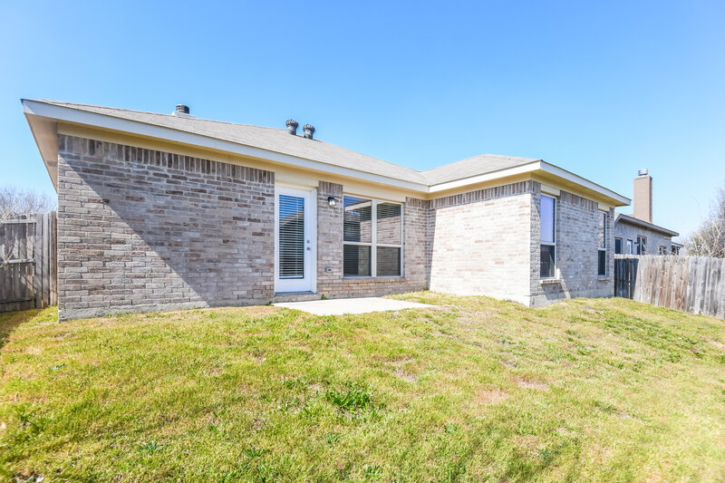 2,250/Mo, 6548 Fitzgerald St Fort Worth, TX 76179 Rear View