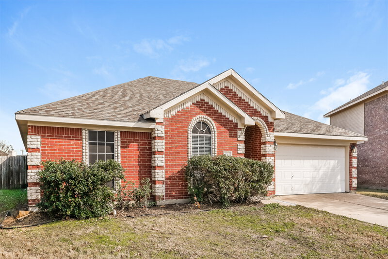 2,430/Mo, 7001 Spoonbill Ct Arlington, TX 76002 Front View