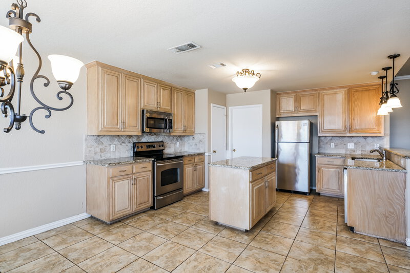 2,430/Mo, 7001 Spoonbill Ct Arlington, TX 76002 Dining Room View