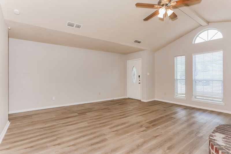 1,795/Mo, 2092 Paint Pony Ln Keller, TX 76248 Living Room View 3