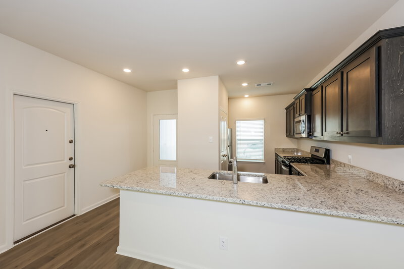 2,570/Mo, 9609 Klondike Dr Fort Worth, TX 76140 Kitchen View