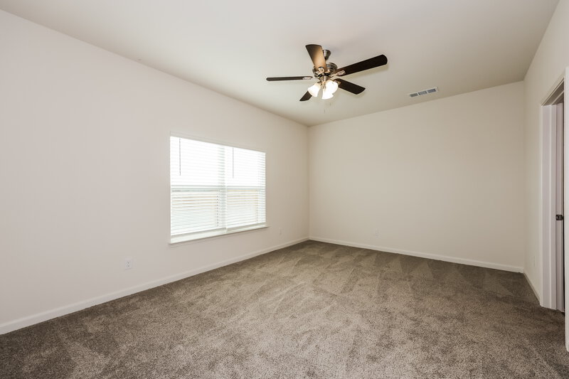 2,570/Mo, 9609 Klondike Dr Fort Worth, TX 76140 Main Bedroom View