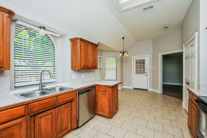 2,235/Mo, 752 Bryan Dr Burleson, TX 76028 Kitchen View