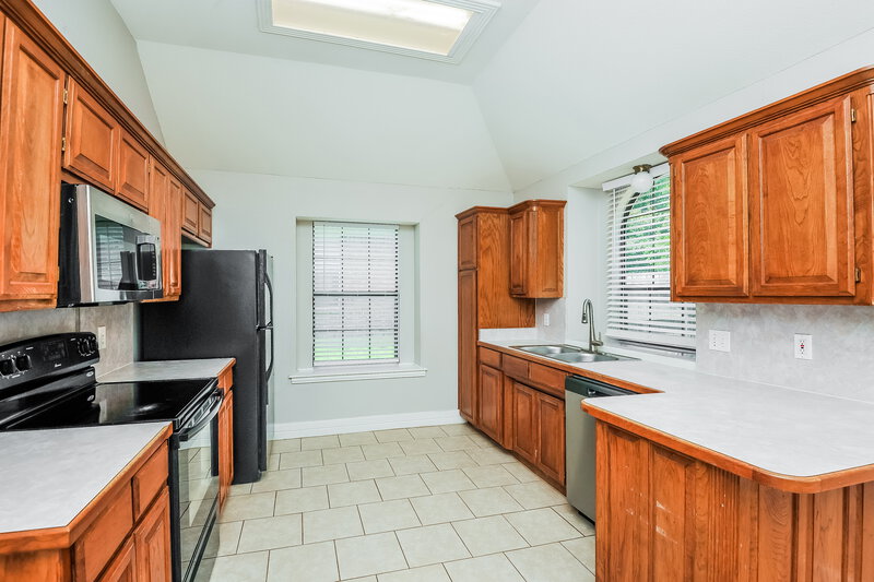 2,235/Mo, 752 Bryan Dr Burleson, TX 76028 Kitchen View 2