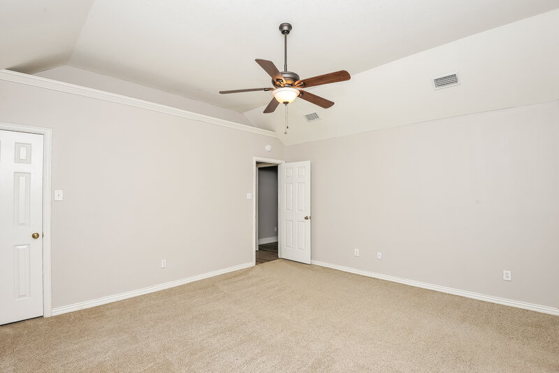 2,235/Mo, 752 Bryan Dr Burleson, TX 76028 Bedroom View 3