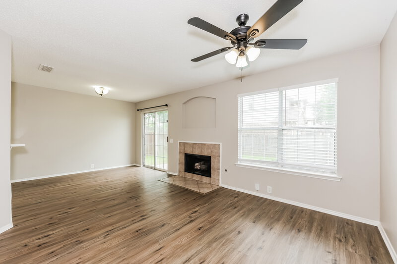1,960/Mo, 2921 Stonewall Ln Fort Worth, TX 76123 Living Room View