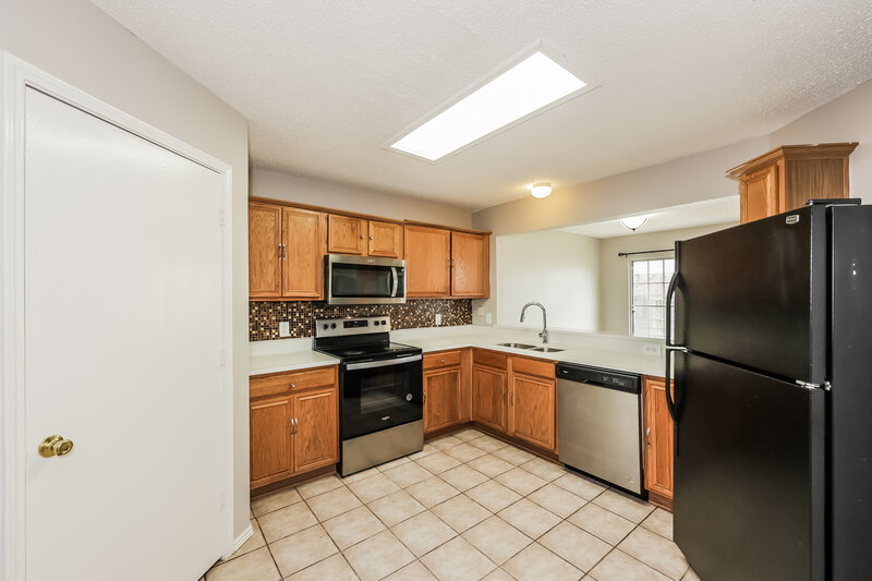 1,960/Mo, 2921 Stonewall Ln Fort Worth, TX 76123 Kitchen View