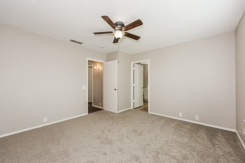 1,960/Mo, 2921 Stonewall Ln Fort Worth, TX 76123 Main Bedroom View 2