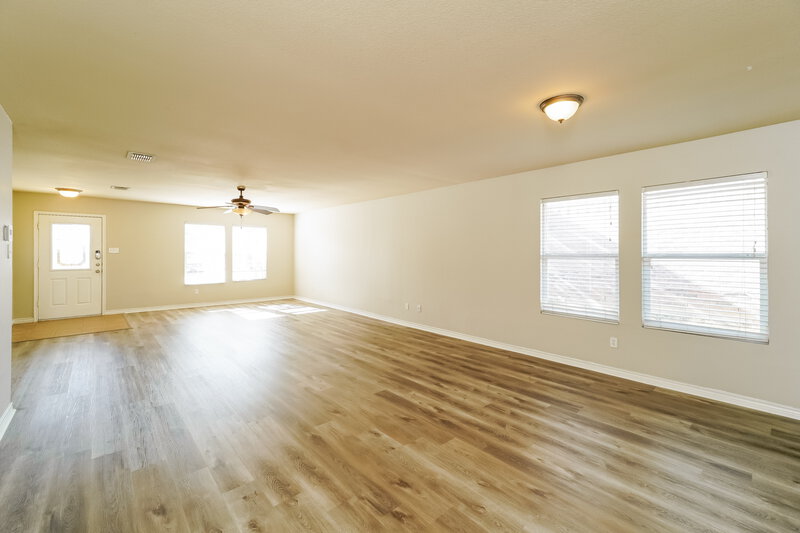 1,805/Mo, 229 Weber River Trl Fort Worth, TX 76140 Living Room View