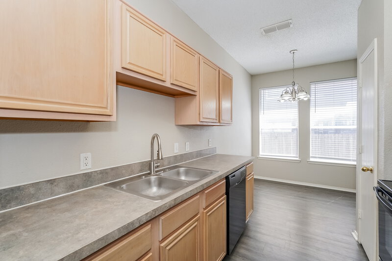 1,885/Mo, 6821 Prairie Hill Rd N Fort Worth, TX 76131 Kitchen View 2