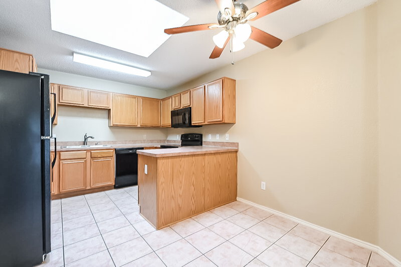 1,870/Mo, 4966 Marina del Rd Fort Worth, TX 76179 Breakfast Nook View