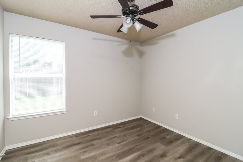 1,805/Mo, 10662 Flamewood Dr Fort Worth, TX 76140 Bedroom View 2