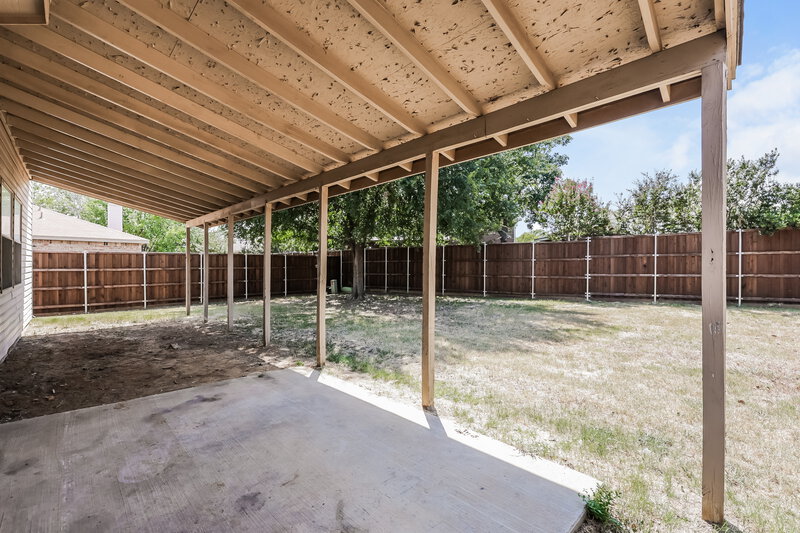 2,520/Mo, 7800 Seven Oaks Ln Denton, TX 76210 Covered Patio View