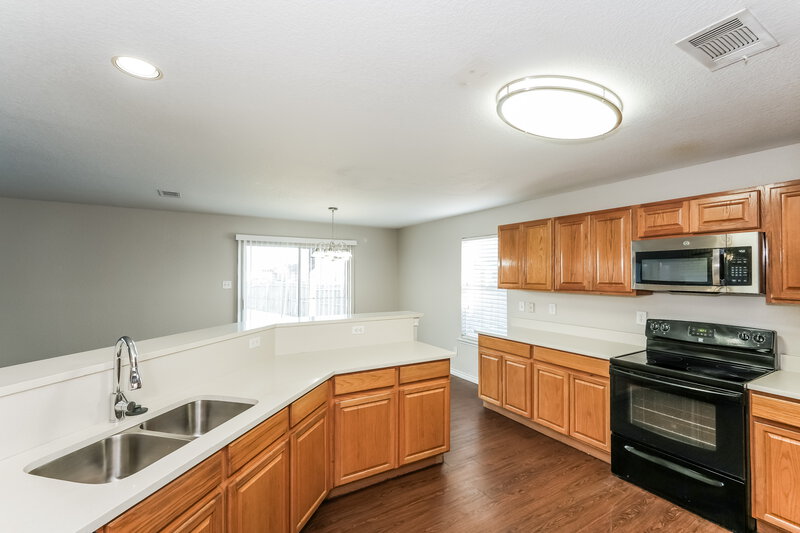 2,540/Mo, 5328 Nueces Ln Grand Prairie, TX 75052 Kitchen View 2
