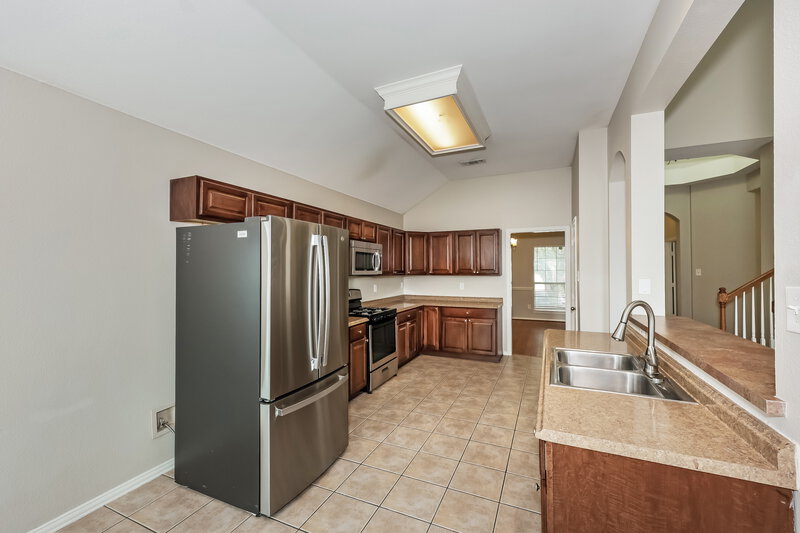2,790/Mo, 4500 Clear Lake Ln Mesquite, TX 75150 Kitchen View 2