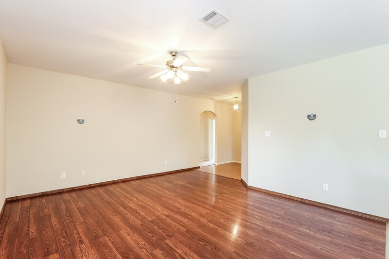 1,990/Mo, 124 Meadow Crest Dr Princeton, TX 75407 Living Room View 3