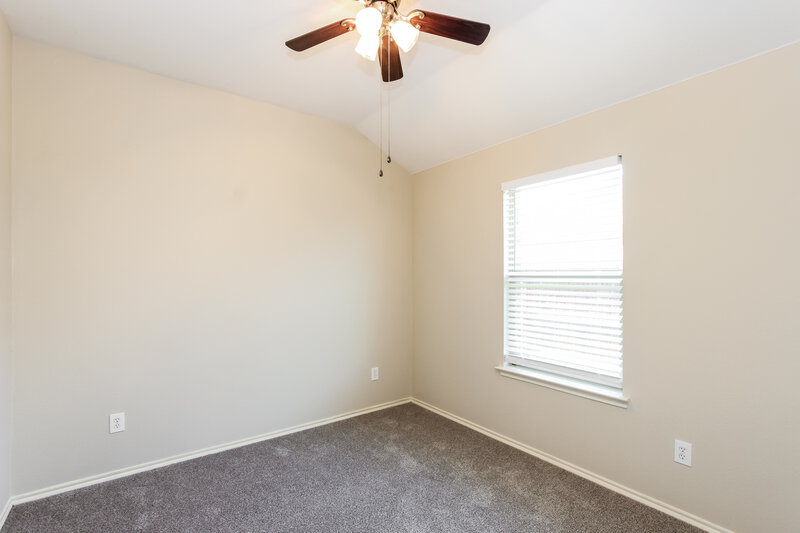1,990/Mo, 124 Meadow Crest Dr Princeton, TX 75407 Bedroom View