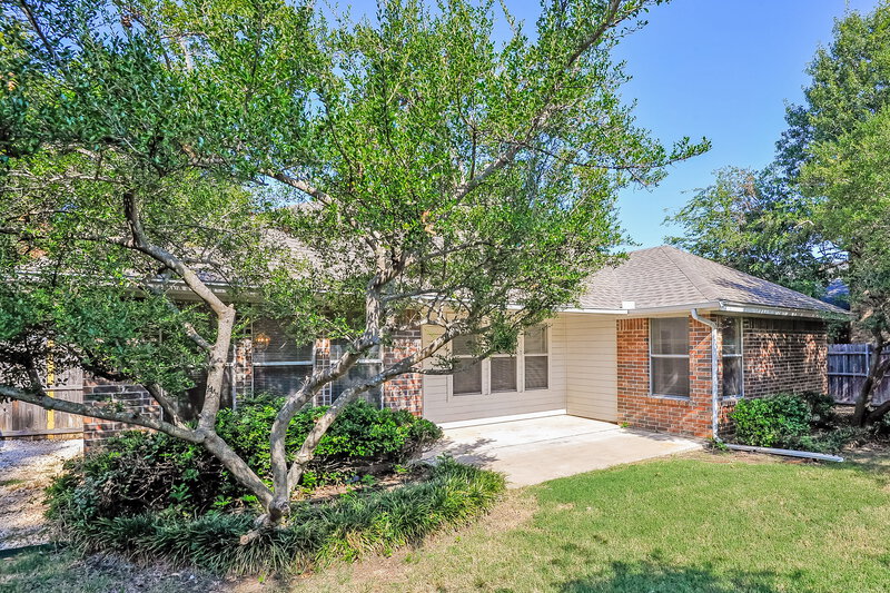 1,930/Mo, 7625 Mahonia Dr Fort Worth, TX 76133 Rear View