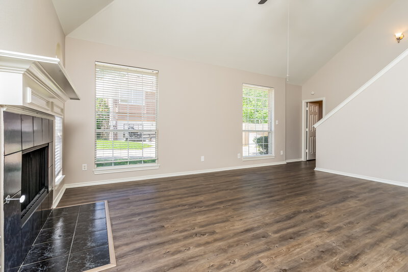 2,860/Mo, 508 Creek Ct Lewisville, TX 75067 Living Room View