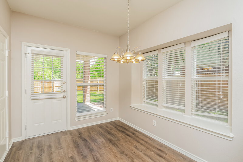 2,860/Mo, 508 Creek Ct Lewisville, TX 75067 Dressing Room View