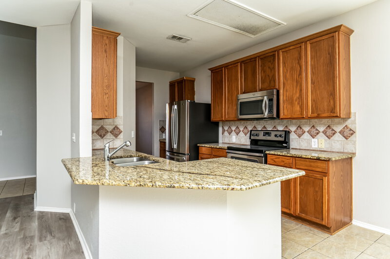 2,705/Mo, 1044 Wagon Trail Dr Little Elm, TX 75068 Kitchen View