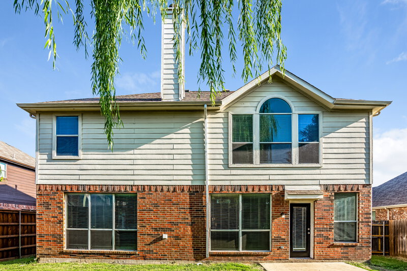 2,705/Mo, 1044 Wagon Trail Dr Little Elm, TX 75068 Rear View