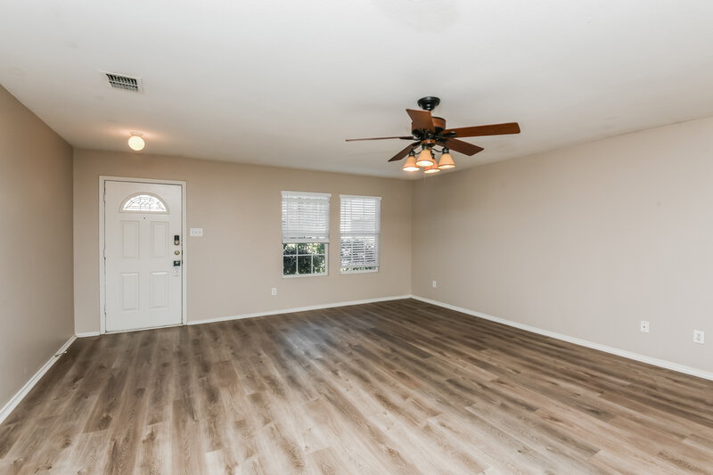 1,775/Mo, 1924 Kittredge Way Justin, TX 76247 Living Room View