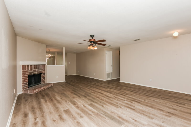 1,775/Mo, 1924 Kittredge Way Justin, TX 76247 Living Room View 2