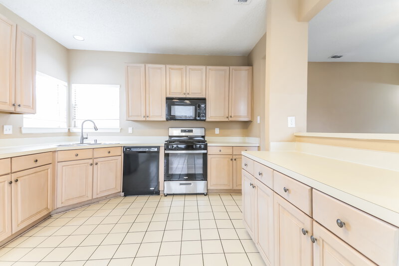 2,400/Mo, 2085 Cameo Dr Lewisville, TX 75067 Kitchen View