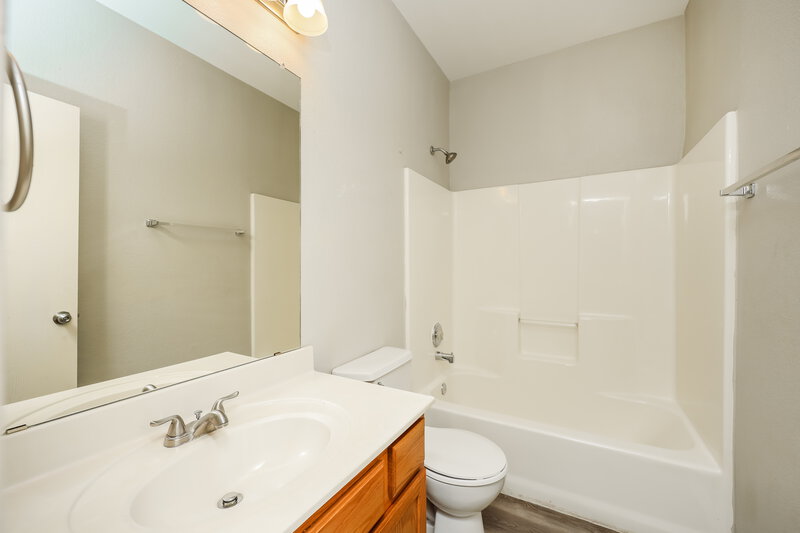 2,570/Mo, 3301 Doris Dr Denton, TX 76207 Bathroom View