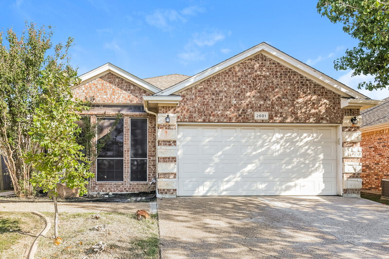 2,085/Mo, 2601 Silver Hill Dr Fort Worth, TX 76131 External View