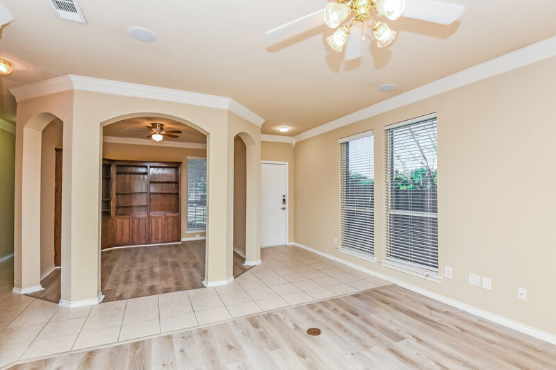 2,085/Mo, 2601 Silver Hill Dr Fort Worth, TX 76131 Dining Room View