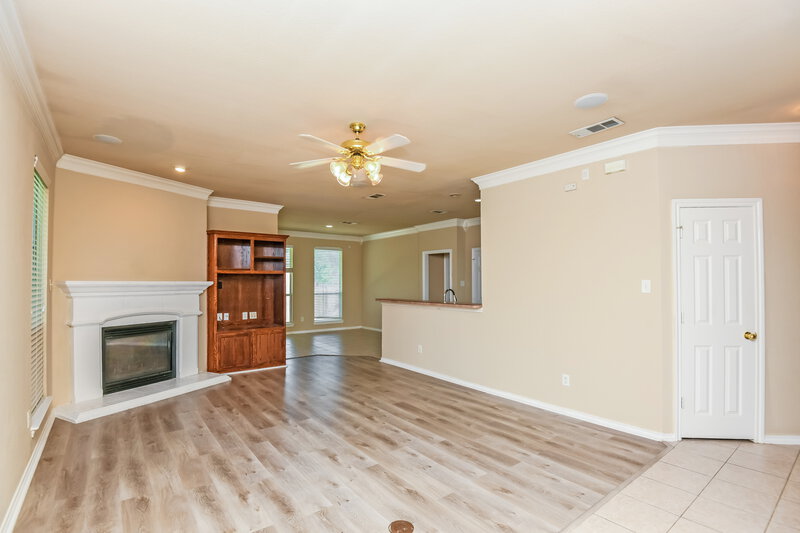 2,085/Mo, 2601 Silver Hill Dr Fort Worth, TX 76131 Dining Room View 2