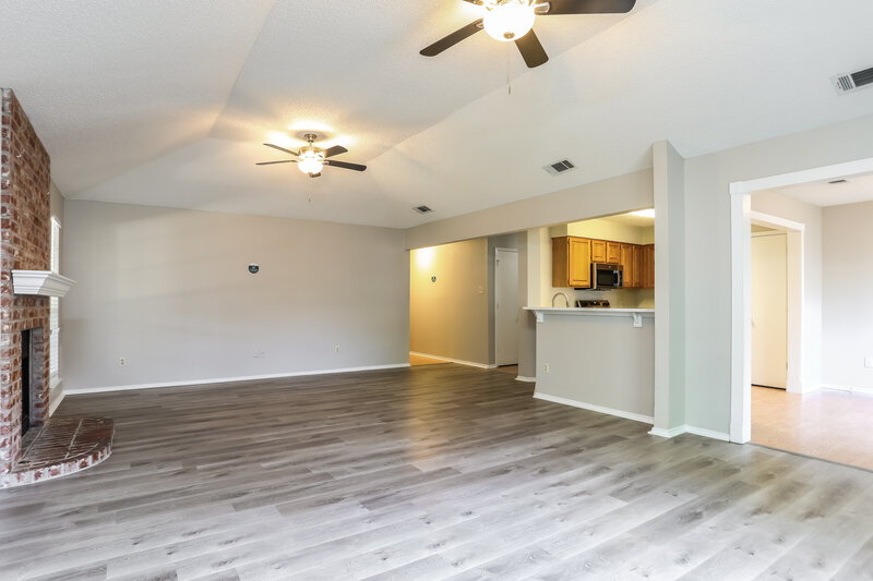 2,315/Mo, 1719 Wren Dr Mansfield, TX 76063 Living Room View 2