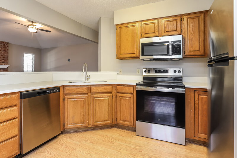 2,315/Mo, 1719 Wren Dr Mansfield, TX 76063 Kitchen View