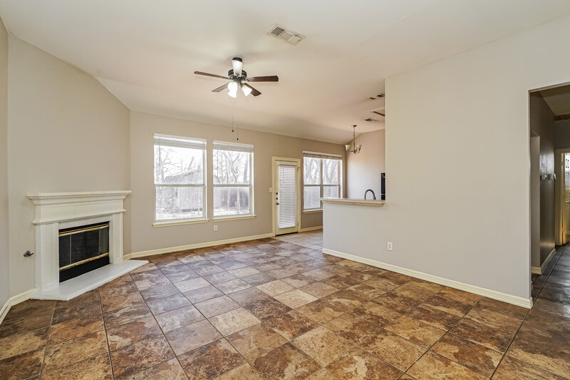 1,900/Mo, 3821 Willowick Cir Denton, TX 76210 Living Room View