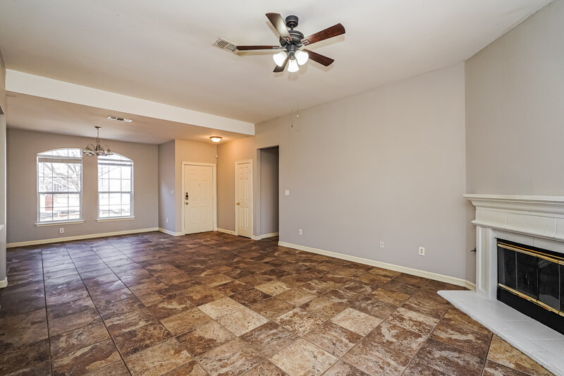 1,900/Mo, 3821 Willowick Cir Denton, TX 76210 Living Room View 3