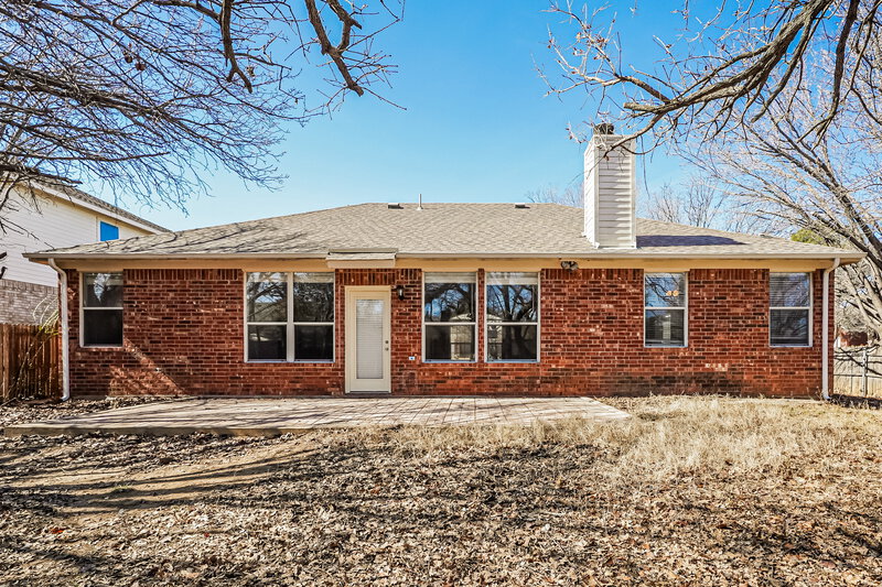 1,900/Mo, 3821 Willowick Cir Denton, TX 76210 Rear View