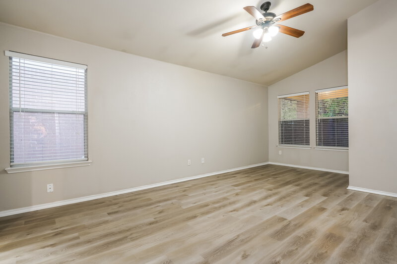 1,630/Mo, 1208 Kielder Cir Fort Worth, TX 76134 Living Room View 2