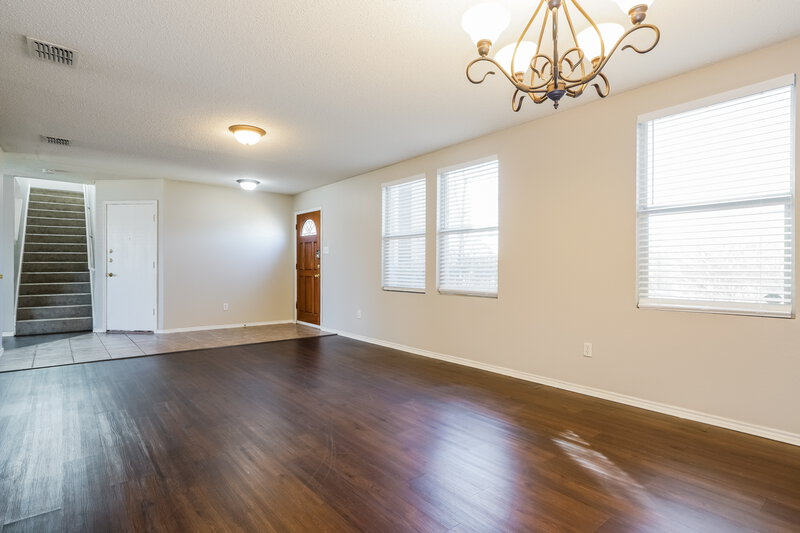 2,505/Mo, 1504 Daisy Ln Burleson, TX 76001 Dining Room View