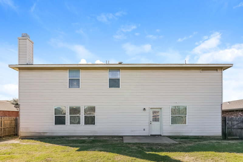 2,505/Mo, 1504 Daisy Ln Burleson, TX 76001 Rear View