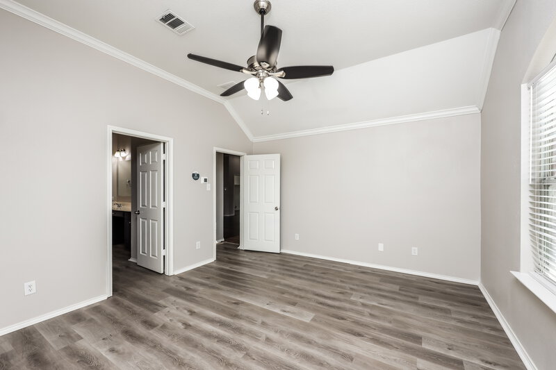 2,740/Mo, 2712 Tea Olive Dr Glenn Heights, TX 75154 Main Bedroom View 3