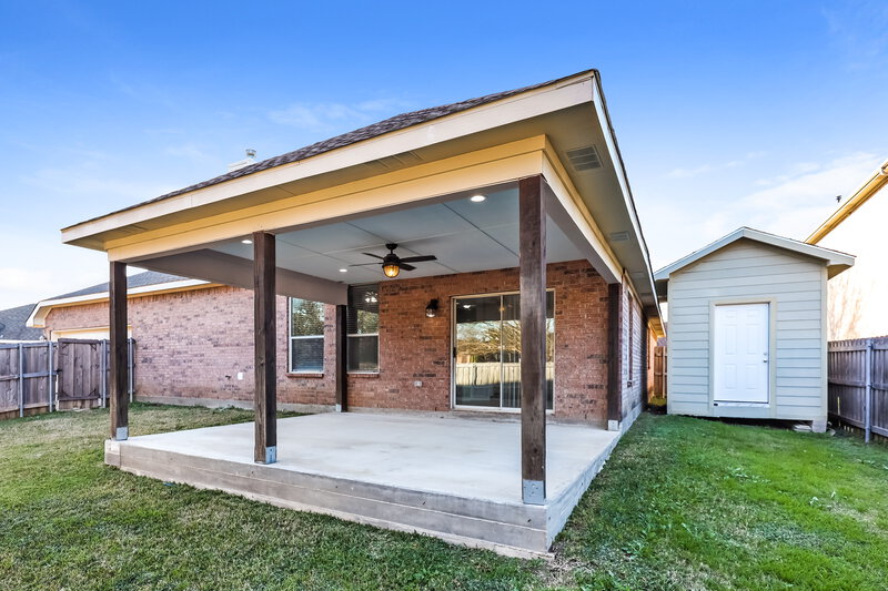 2,740/Mo, 2712 Tea Olive Dr Glenn Heights, TX 75154 Rear View 2